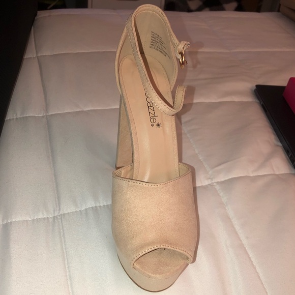 Shoedazzle High Heels - Picture 2 of 4